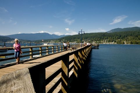 The-pier-at-Rocky-Point-Park.jpg